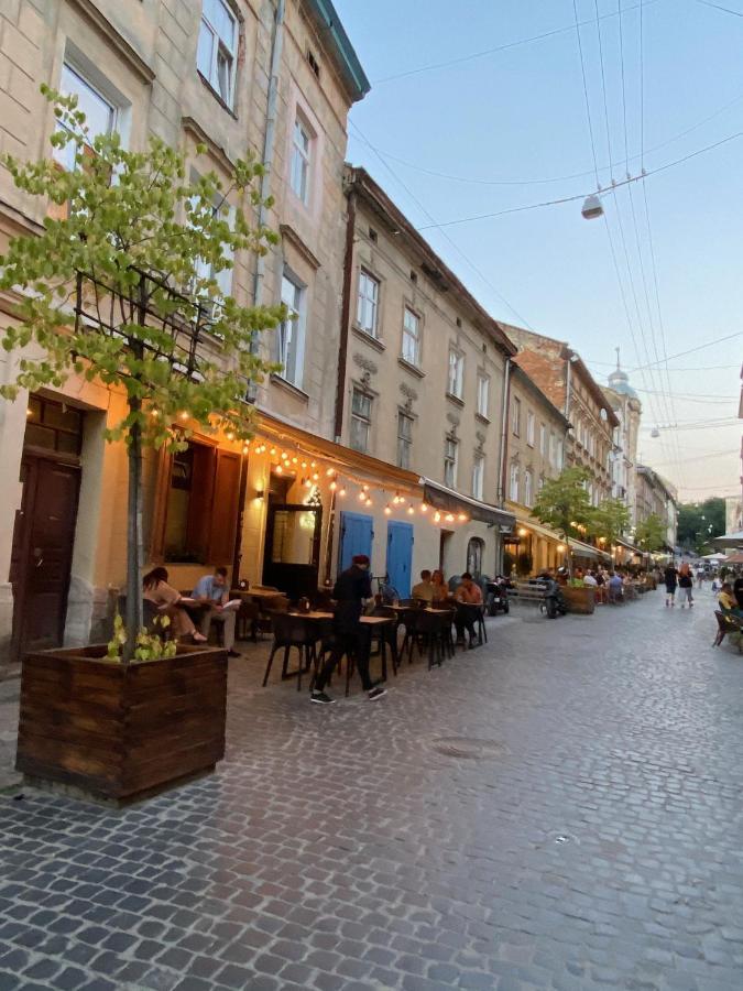 Апартаменти Королівські На Вулиці Лесі Українки 19 Lviv Exterior photo